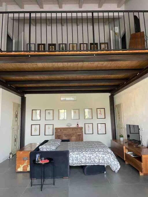 Loft Officina Di Leonardo Nel Centro Di Vinci Apartment Exterior photo